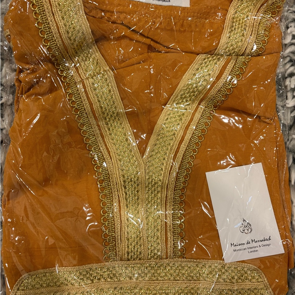 Dark yellow and gold kaftan
